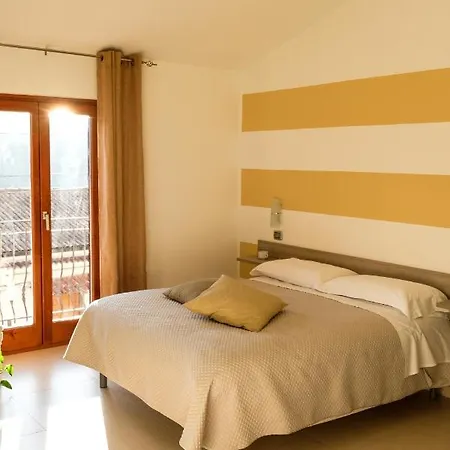 L&b Bed & Breakfast