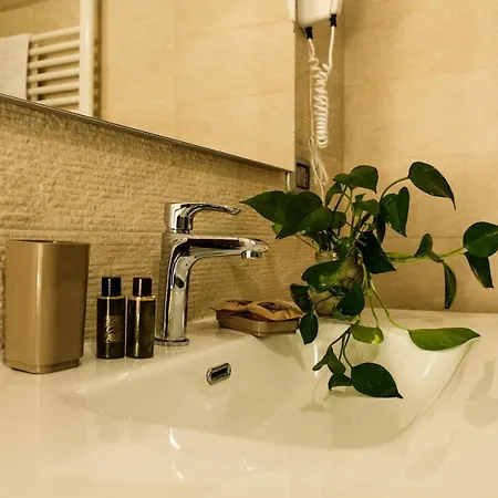 Bed & Breakfast L&b 3*